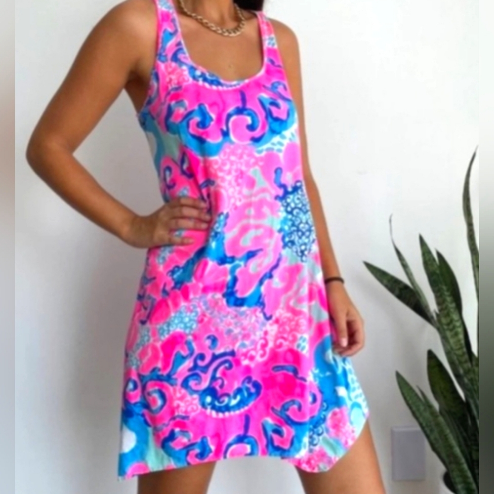 Like new Lilly Pulitzer sharkbite hwm dress